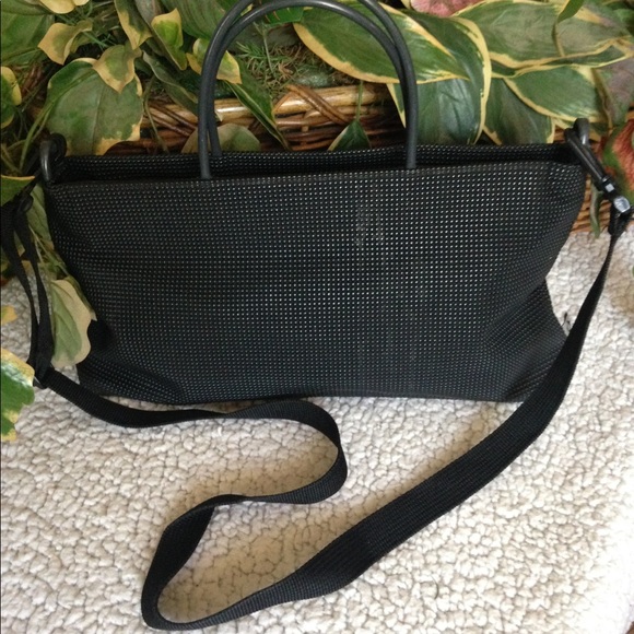 UO2 - Picture 2 of 3